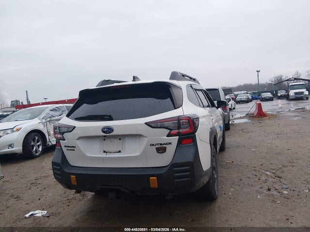 Продажа на аукционе авто 2022 Subaru Outback Wilderness, vin: 4S4BTGUD6N3197344, номер лота: 44520881