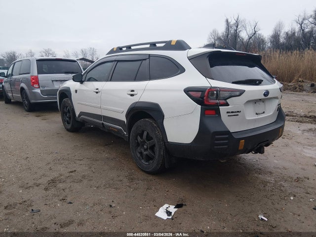 Продажа на аукционе авто 2022 Subaru Outback Wilderness, vin: 4S4BTGUD6N3197344, номер лота: 44520881