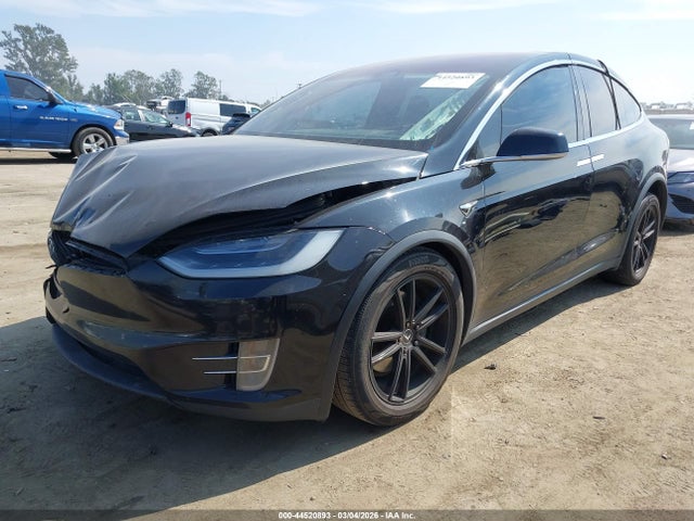 44520893 :رقم المزاد ، 5YJXCDE29GF026583 vin ، 2016 Tesla Model X 60d/70d/75d/90d مزاد بيع