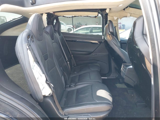 44520893 :رقم المزاد ، 5YJXCDE29GF026583 vin ، 2016 Tesla Model X 60d/70d/75d/90d مزاد بيع