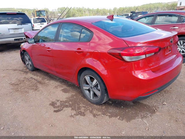 2018 Kia Forte S მანქანა იყიდება აუქციონზე, vin: 3KPFL4A78JE275404, აუქციონის ნომერი: 44520894