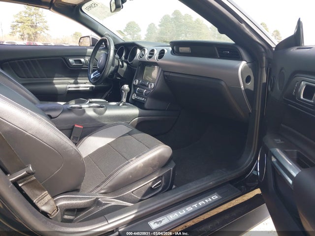 2019 FORD MUSTANG 1FATP8UH6K5134000 Photo 4