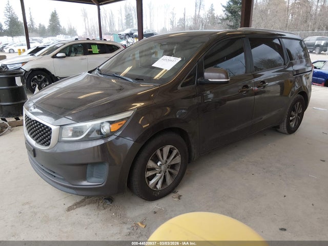 KIA SEDONA LX 2016 KNDMB5C10G6086785 Image 2