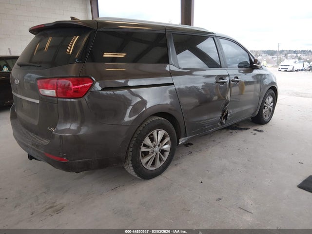 KIA SEDONA LX 2016 KNDMB5C10G6086785 Image 4