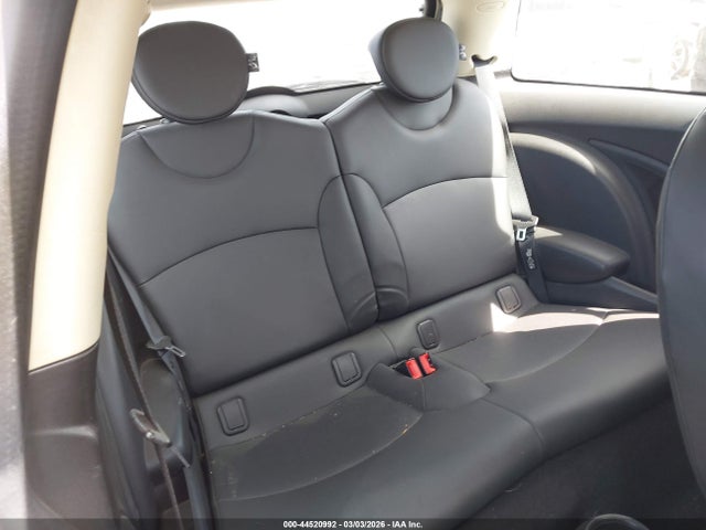 2011 MINI COOPER WMWSU3C5XBT092951 Photo 7