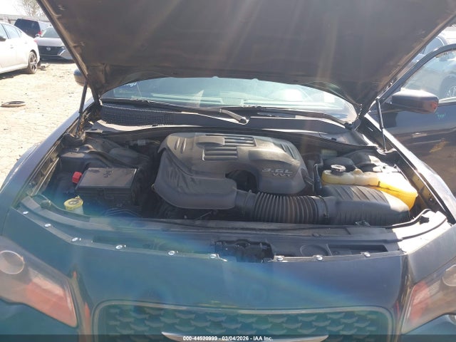 2015 Chrysler 300 300s მანქანა იყიდება აუქციონზე, vin: 2C3CCABG1FH876086, აუქციონის ნომერი: 44520999