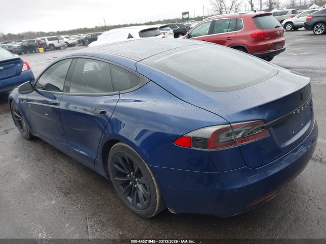 2016 Tesla Model S 60d/70d/75d/85d/90d მანქანა იყიდება აუქციონზე, vin: 5YJSA1E2XGF138338, აუქციონის ნომერი: 44521045