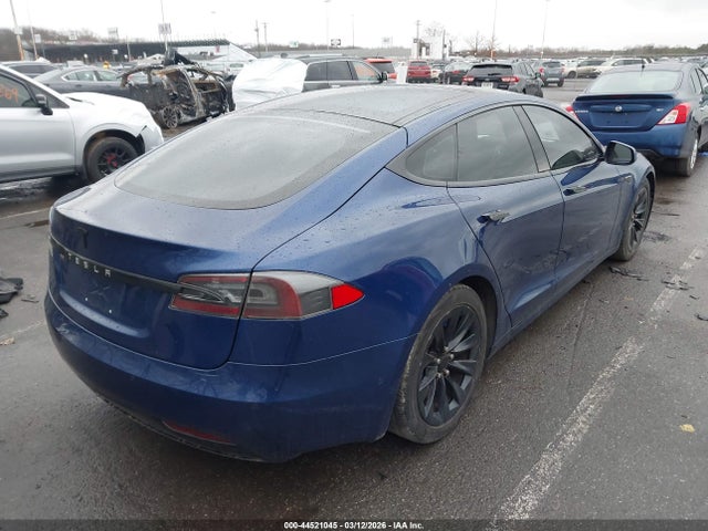 2016 Tesla Model S 60d/70d/75d/85d/90d მანქანა იყიდება აუქციონზე, vin: 5YJSA1E2XGF138338, აუქციონის ნომერი: 44521045