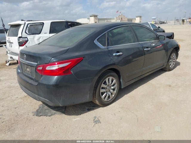 Nissan Altima 2.5 S 2016 1N4AL3AP2GN358258 Image 4