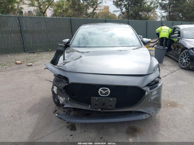 JM1BPAML8M1335716 Mazda Mazda3 Premium