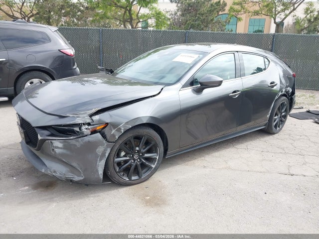 JM1BPAML8M1335716 Mazda Mazda3 Premium
