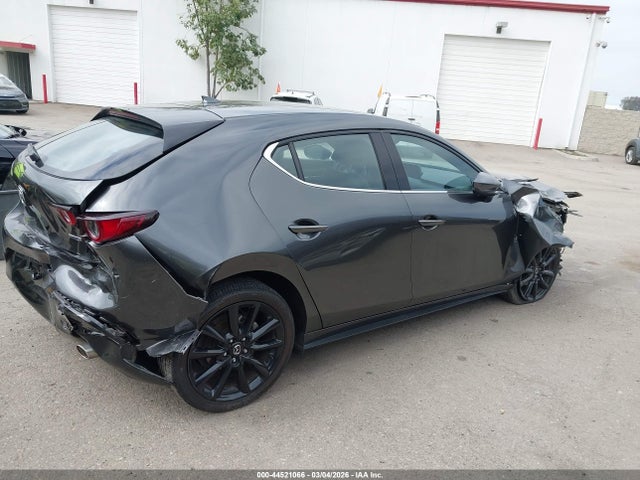 JM1BPAML8M1335716 Mazda Mazda3 Premium