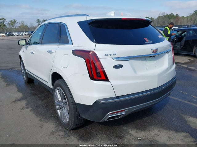 2025 CADILLAC XT5 1GYKNCRS9SZ132408 Photo 2