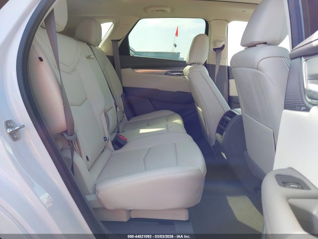 2025 CADILLAC XT5 1GYKNCRS9SZ132408 Photo 7