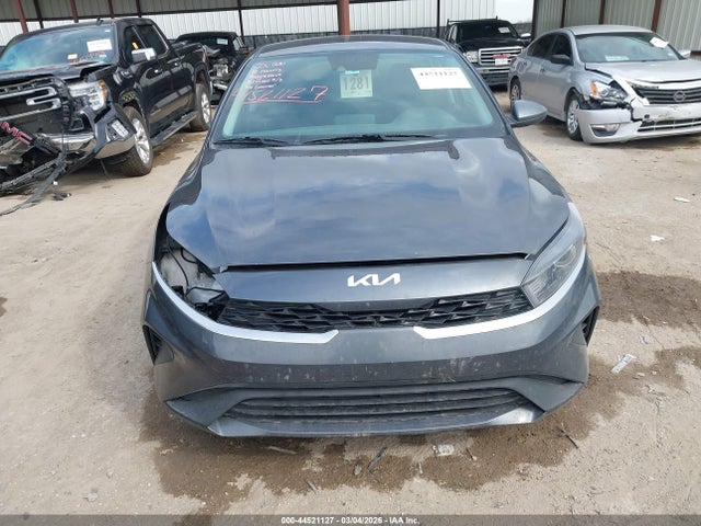 2024 Kia Forte Lx მანქანა იყიდება აუქციონზე, vin: 3KPF24AD4RE754469, აუქციონის ნომერი: 44521127