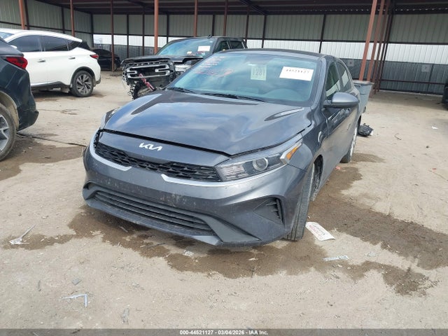 2024 Kia Forte Lx მანქანა იყიდება აუქციონზე, vin: 3KPF24AD4RE754469, აუქციონის ნომერი: 44521127