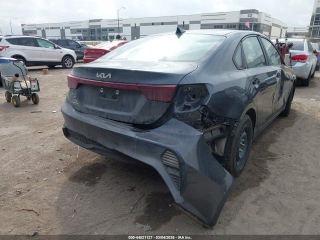 2024 Kia Forte Lx მანქანა იყიდება აუქციონზე, vin: 3KPF24AD4RE754469, აუქციონის ნომერი: 44521127