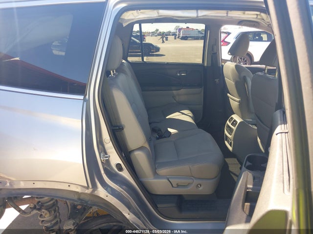 Honda Pilot Touring 2017 5FNYF6H94HB035502 Image 8