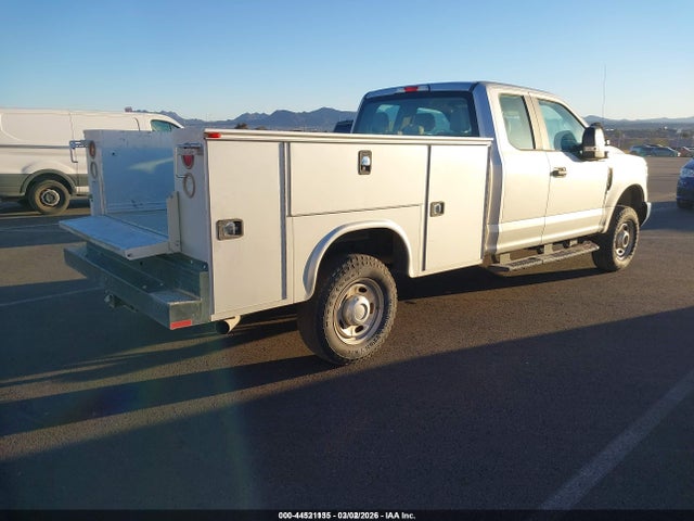 Ford F-250 Xl 2017 1FD7X2B69HEE35729 Image 4
