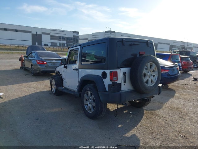 2015 JEEP WRANGLER 1C4AJWAG0FL679226 Photo 2