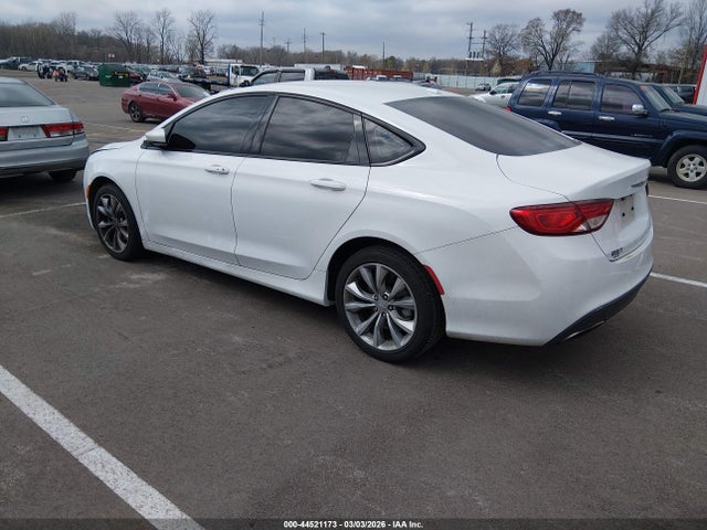 2015 CHRYSLER 200 1C3CCCBB7FN614273 Photo 2
