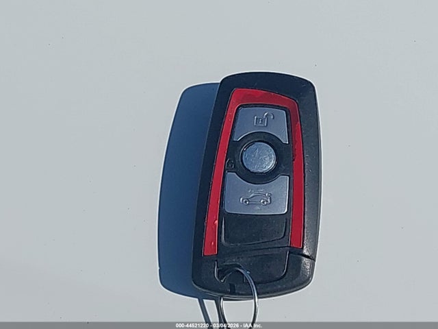 44521220 :رقم المزاد ، WBA3A5C50DJ461744 vin ، 2013 Bmw 328i مزاد بيع
