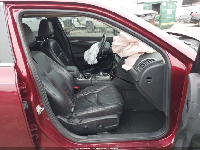 Продажа на аукционе авто 2016 Chrysler 300 Limited, vin: 2C3CCAAG3GH358175, номер лота: 44521221