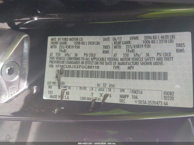 1FMCU0JXXFUC88118 Ford Escape Titanium