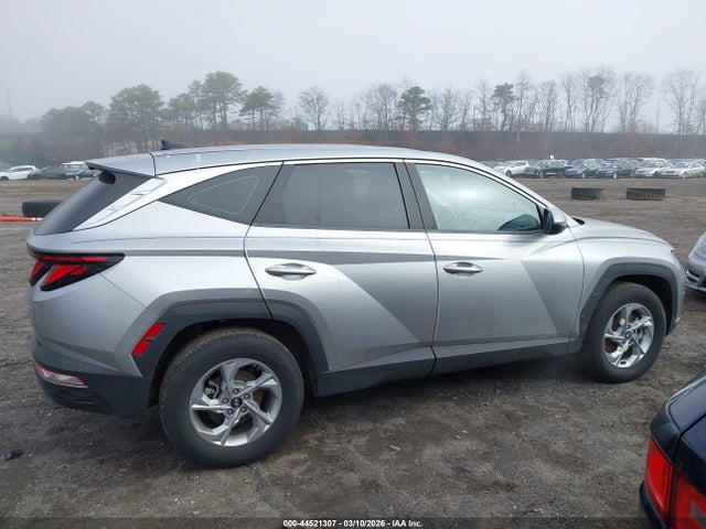 44521307 :رقم المزاد ، 5NMJACAE1NH054301 vin ، 2022 Hyundai Tucson Se مزاد بيع