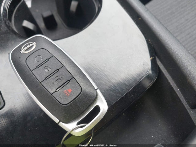 44521316 :رقم المزاد ، 5N1BT3BA4PC861094 vin ، 2023 Nissan Rogue Sv Fwd مزاد بيع
