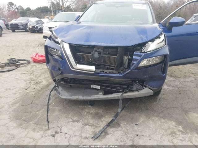 44521316 :رقم المزاد ، 5N1BT3BA4PC861094 vin ، 2023 Nissan Rogue Sv Fwd مزاد بيع