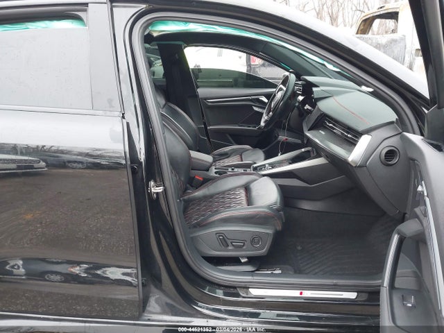 2024 Audi S3 Premium Plus Tfsi Quattro S Tronic მანქანა იყიდება აუქციონზე, vin: WAUH3DGY8RA042479, აუქციონის ნომერი: 44521352