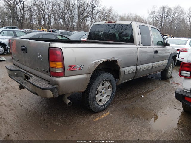 1999 CHEVROLET SILVERADO 1500 1GCEK19T1XE225074 Photo 3