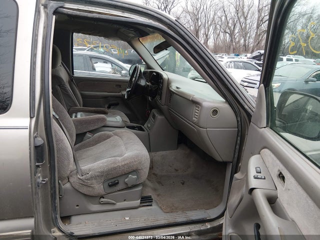 1999 CHEVROLET SILVERADO 1500 1GCEK19T1XE225074 Photo 4