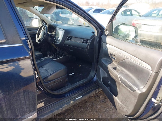 44521391 :رقم المزاد ، JA4AD3A35LZ006194 vin ، 2020 Mitsubishi Outlander Sel 2.4 مزاد بيع