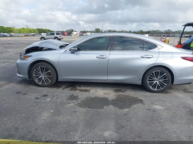 44521400 :رقم المزاد ، 58ADZ1B1XSU208504 vin ، 2025 Lexus Es 350 مزاد بيع