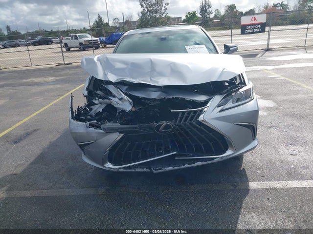 44521400 :رقم المزاد ، 58ADZ1B1XSU208504 vin ، 2025 Lexus Es 350 مزاد بيع