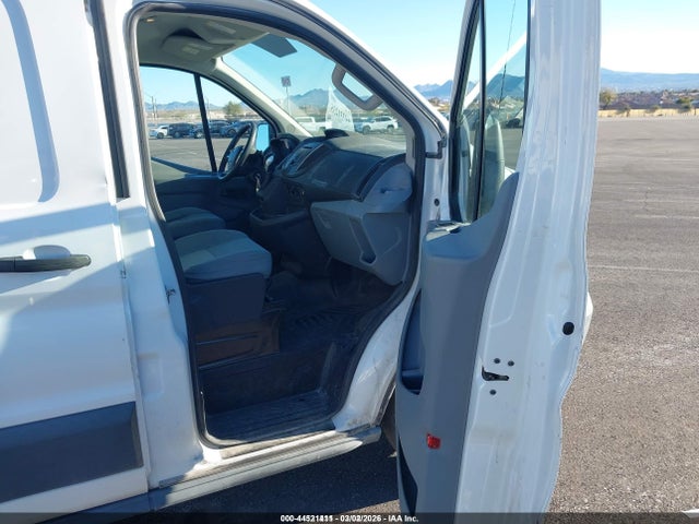 Ford Transit-150 2015 1FTNE1YM5FKB30101 Image 5