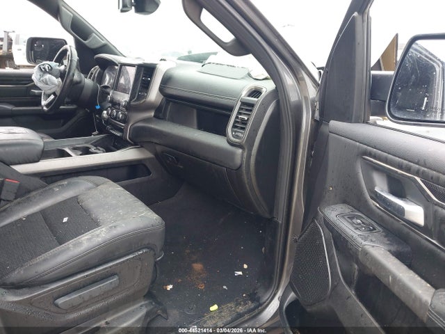 2019 RAM 1500 1C6SRFTT5KN747114 Photo 4