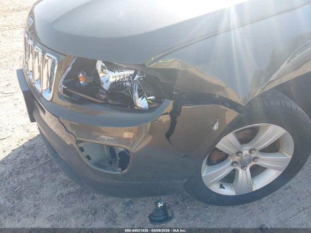 2015 Jeep Compass Latitude მანქანა იყიდება აუქციონზე, vin: 1C4NJDEB4FD232297, აუქციონის ნომერი: 44521428