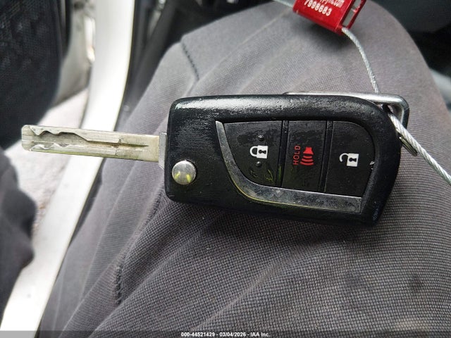 2021 TOYOTA C-HR NMTKHMBXXMR125060 Photo 10