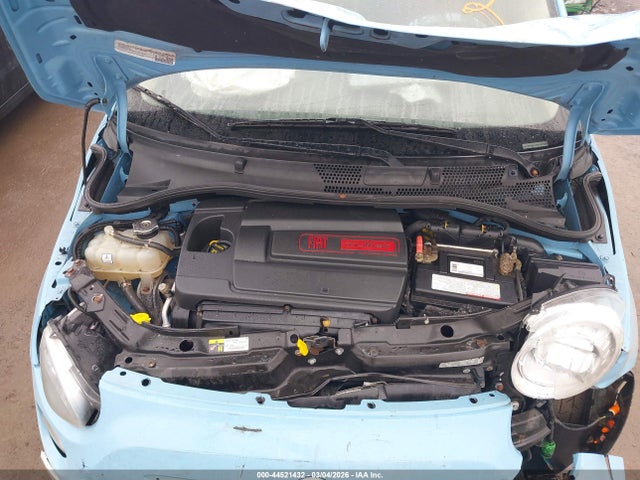 2015 FIAT 500 3C3CFFCR9FT575786 Photo 9
