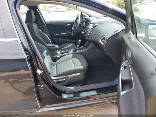 1G1BE5SMXG7283105 Chevrolet Cruze Lt Auto