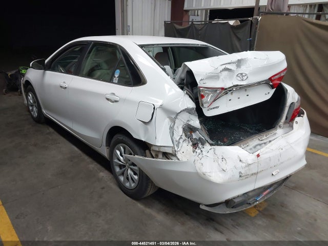 Toyota CAMRY LE 2015 4T1BF1FK7FU964582 Image 3