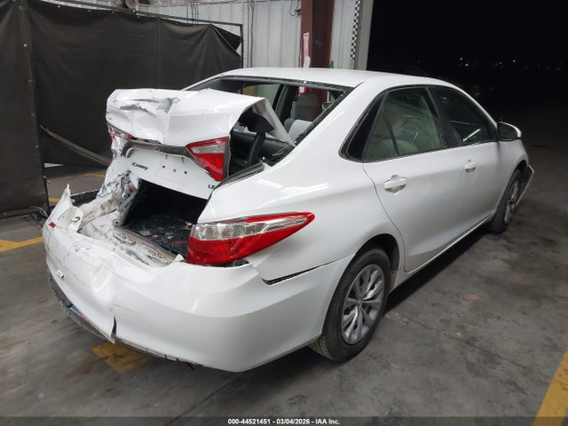 Toyota CAMRY LE 2015 4T1BF1FK7FU964582 Image 4