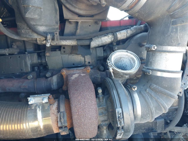 44521465 :رقم المزاد ، 1XKAD69X7YR831888 vin ، 2000 Kenworth Construction T600 مزاد بيع