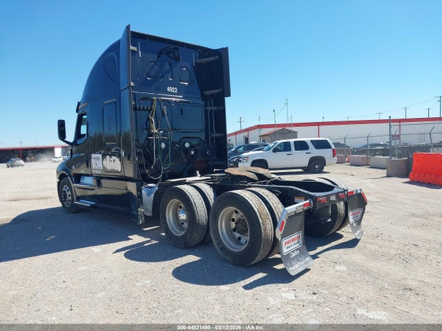 3AKJHHDR4KSKG4398 Freightliner New Cascadia 126