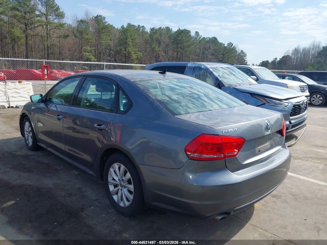 Auction sale of the 2015 Volkswagen Passat 1.8t Wolfsburg Edition, vin: 1VWAT7A37FC073917, lot number: 44521497