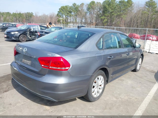 Auction sale of the 2015 Volkswagen Passat 1.8t Wolfsburg Edition, vin: 1VWAT7A37FC073917, lot number: 44521497