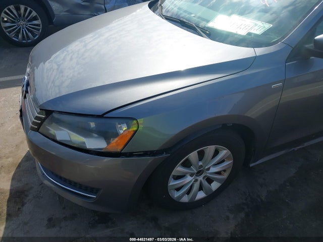 Auction sale of the 2015 Volkswagen Passat 1.8t Wolfsburg Edition, vin: 1VWAT7A37FC073917, lot number: 44521497